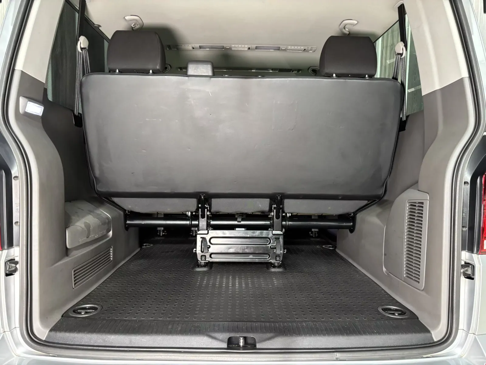 Volkswagen Kombi 2.0 TDI Auto (103kW) Trendline