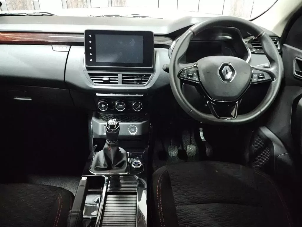 Renault Kiger 1.0T Intens