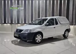 Nissan Np 200 1.6i Safety Pack PU SC Aircon