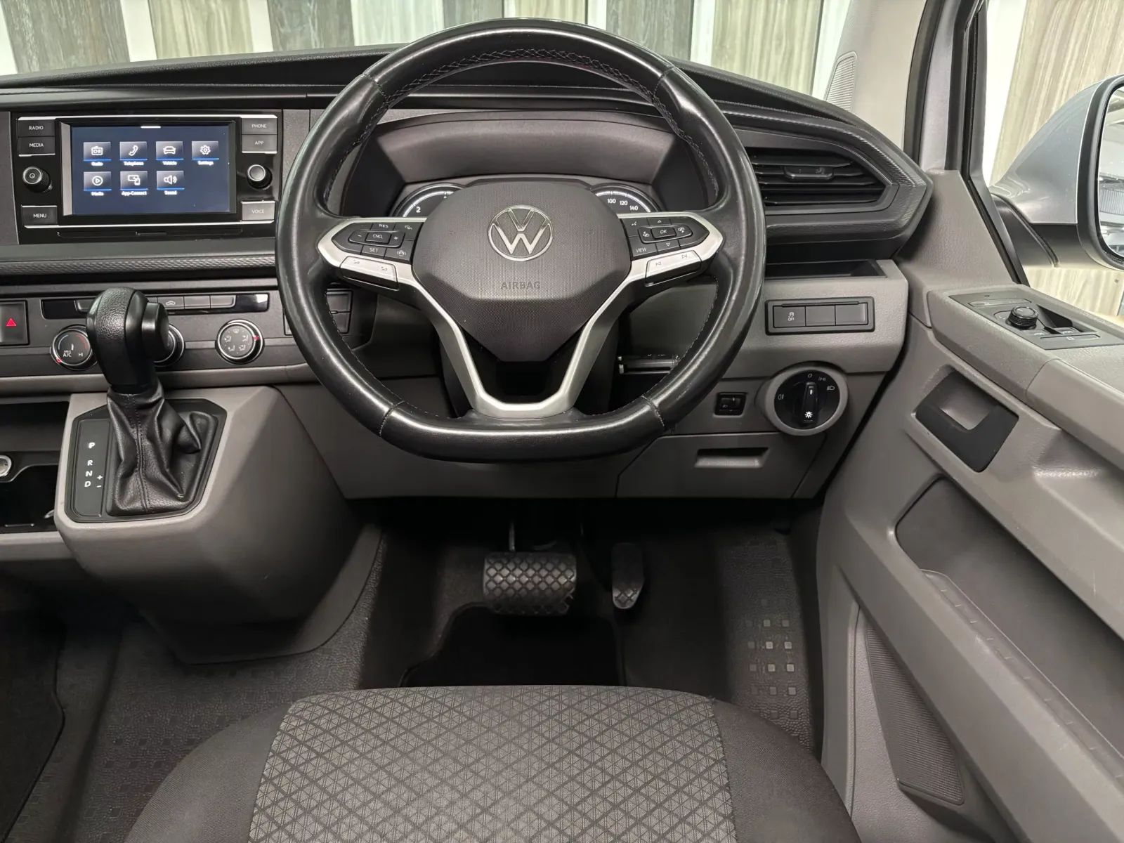 Volkswagen Kombi 2.0 TDI Auto (103kW) Trendline