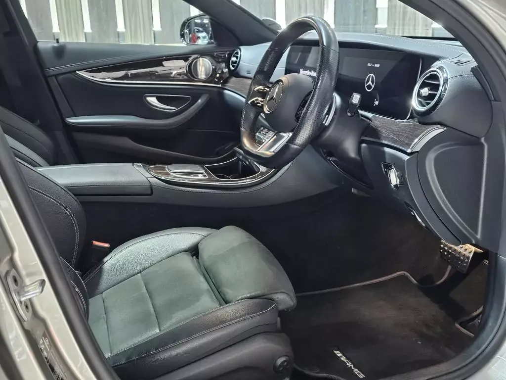 Mercedes Benz E220D Amg Line
