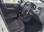 Volkswagen Polo Vivo 1.6 Highline 5Dr