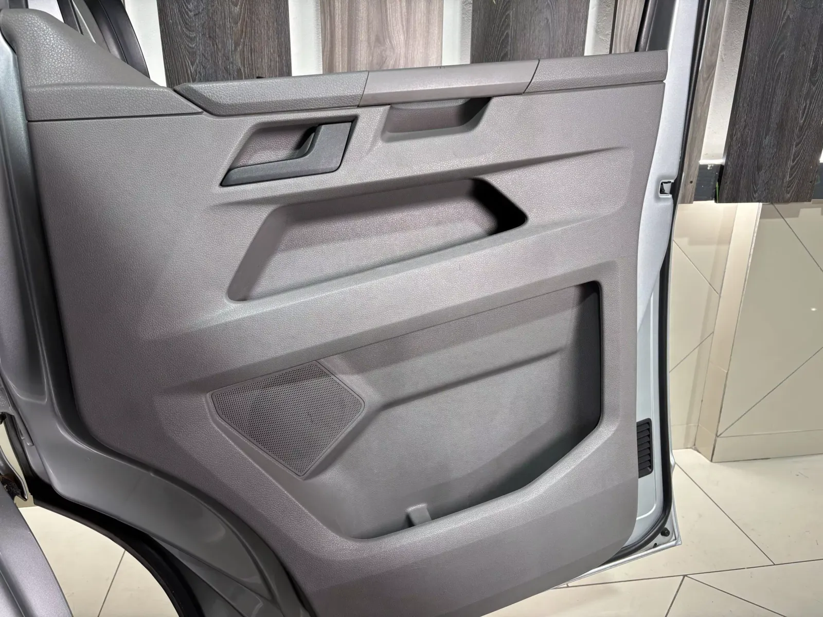 Volkswagen Kombi 2.0 TDI Auto (103kW) Trendline