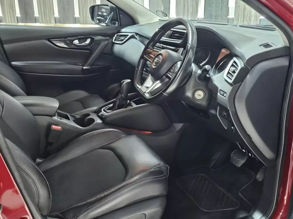 Nissan Qasqai 1.2T Tekna CVT